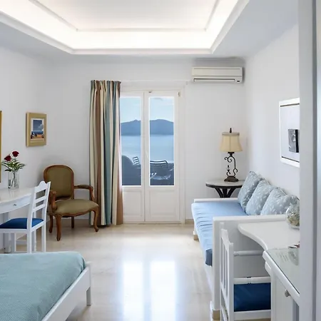 Renos Fira (Santorini)
