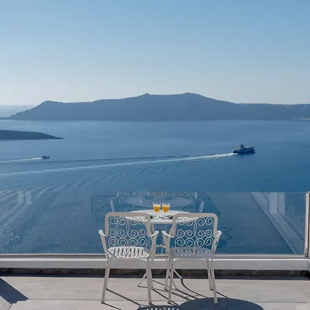 Renos Fira (Santorini)