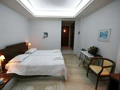 Renos 4* Fira (Santorini)