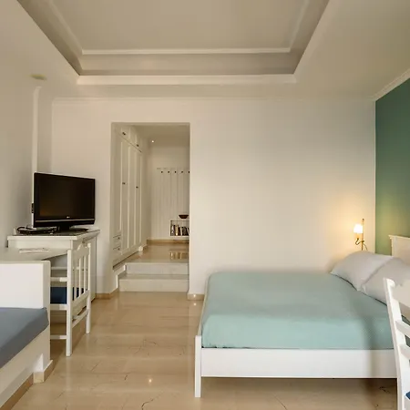 Renos 4* Fira (Santorini)