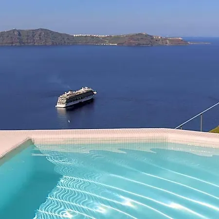 Renos Fira (Santorini)