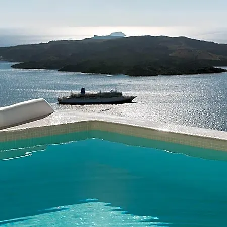 Renos Hotel 4*