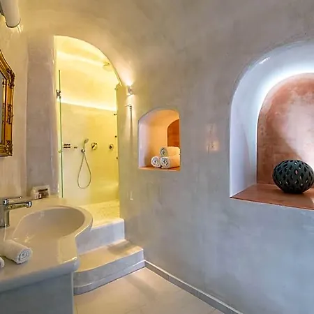 Renos Hotel