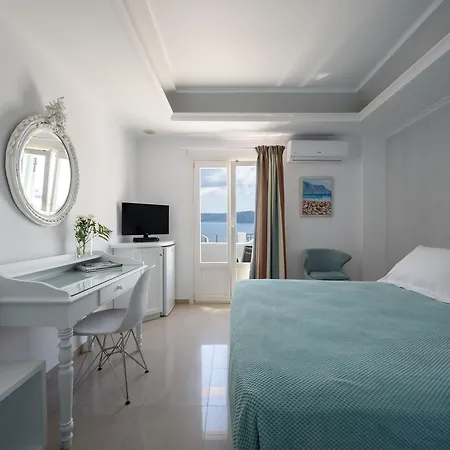 Renos Hotel Fira (Santorini)