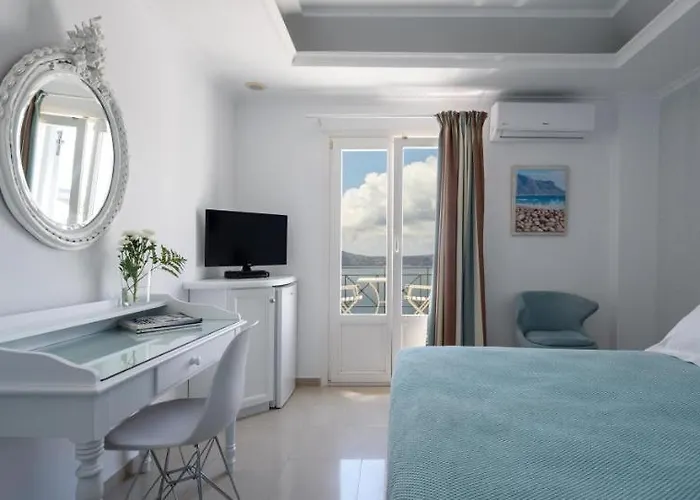 Hotel Renos Fira (Santorini)