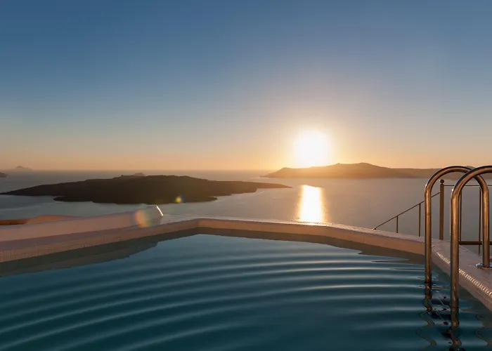 Renos 4* Fira (Santorini)