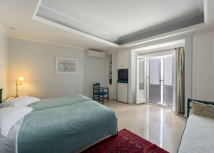 Renos Fira (Santorini)