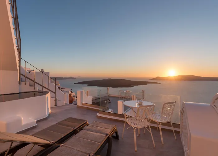 Renos 4* Fira (Santorini)
