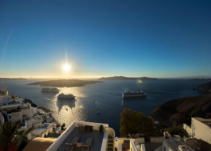 Hotel Renos Fira (Santorini)