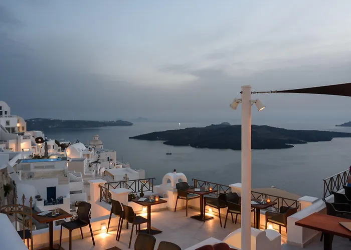 Renos Hotel Fira (Santorini)