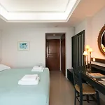 酒店 Renos 4*