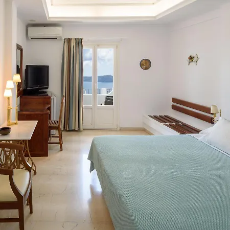 Hotel Renos 4*