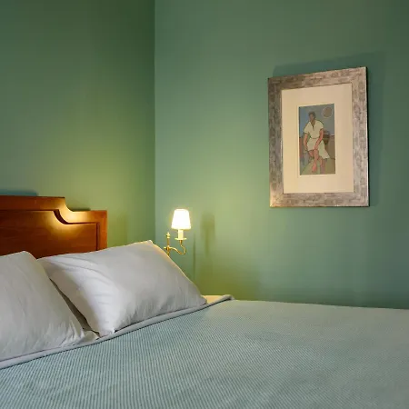 Hotel Renos