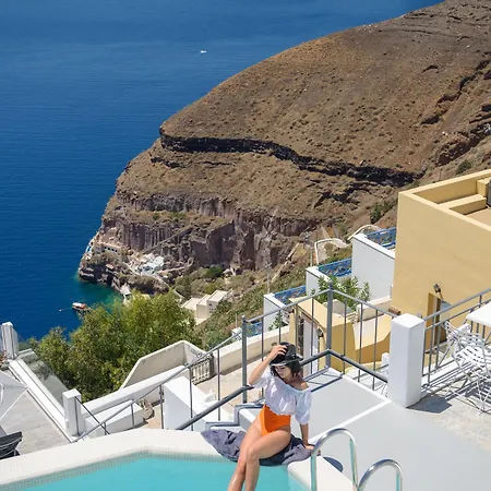 Hotel Renos Fira (Santorini)