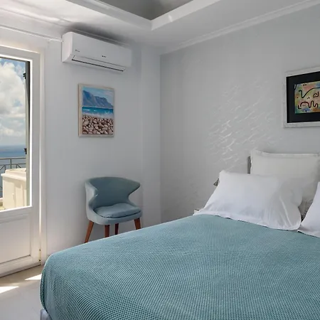 Hotel Renos 4*