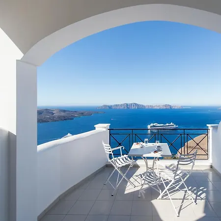 Renos Fira (Santorini)