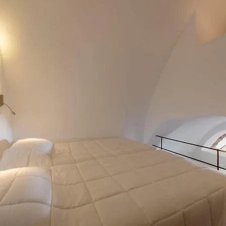 Hotel Renos 4*
